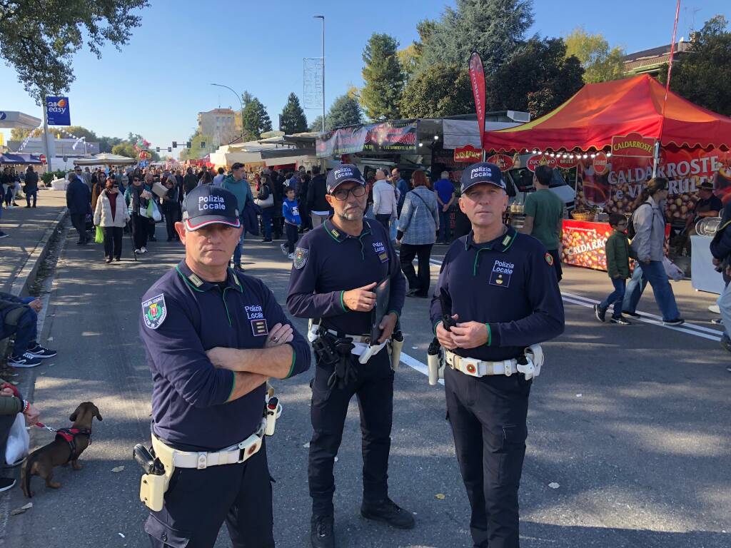 Fiera dei Morti 2024: una fiumana di persone a Legnano 