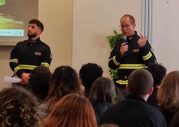 incontro polizia scuola