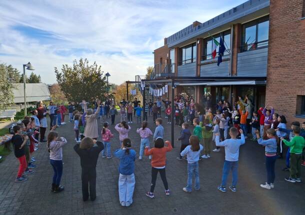 Grande festa del giardino nella scuola primaria di Morosolo