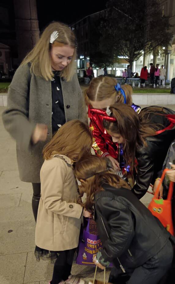 Halloween 2024 a Legnano, dolcetto o scherzetto tra i negozi del centro 