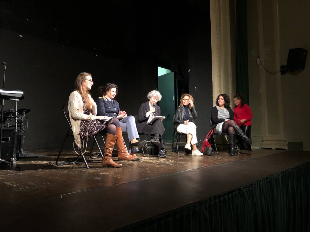 L’incontro contro la violenza sulle donne in Sala Ratti a Legnano 