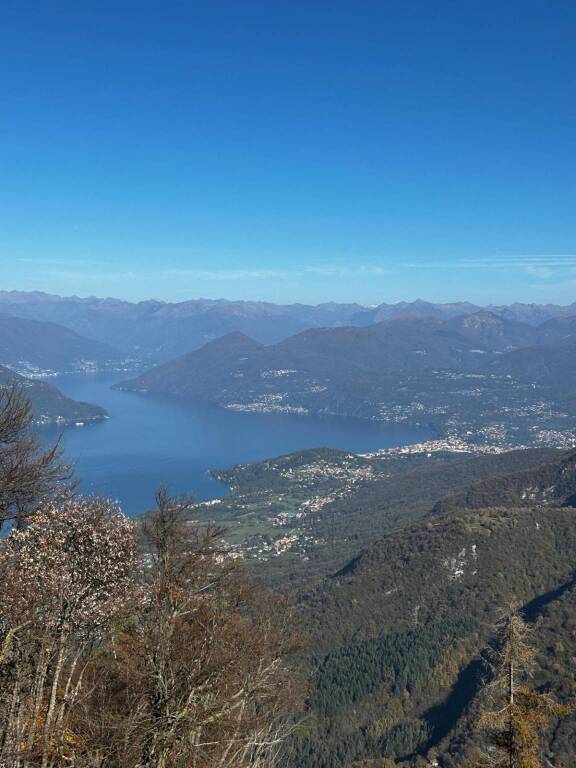 Monte Nudo: natura e storia, da Villa Della Porta Bozzolo alla vetta della Valcuvia