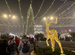 Natale è arrivato in piazza Monte Grappa a Varese