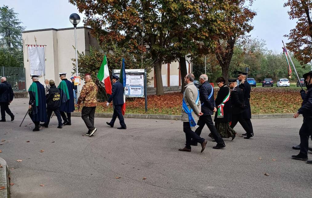 Nerviano celebra il 4 Novembre insieme agli studenti e al Consiglio comunale delle Ragazze e dei Ragazzi