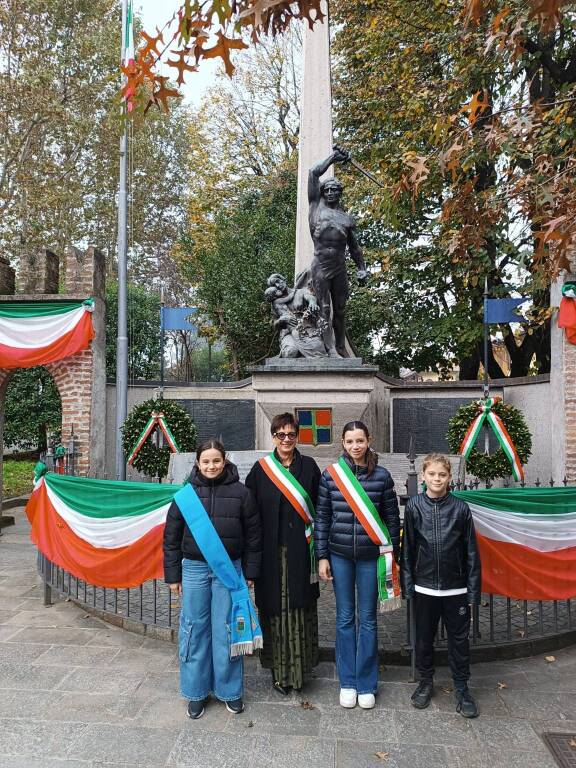 Nerviano celebra il 4 Novembre insieme agli studenti e al Consiglio comunale delle Ragazze e dei Ragazzi