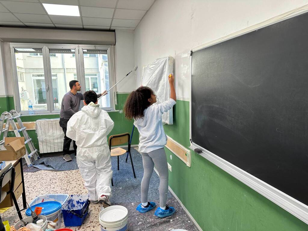 Scuole dante imbiancatura aula