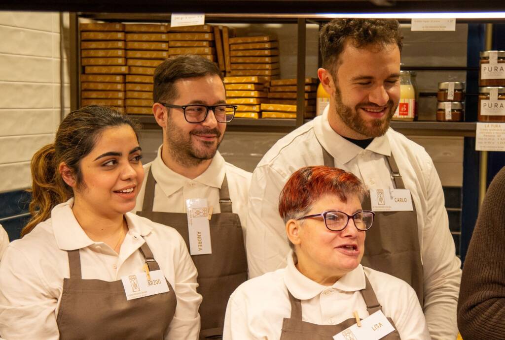 Tradate - L'inaugurazione della Cioccogelateria sociale