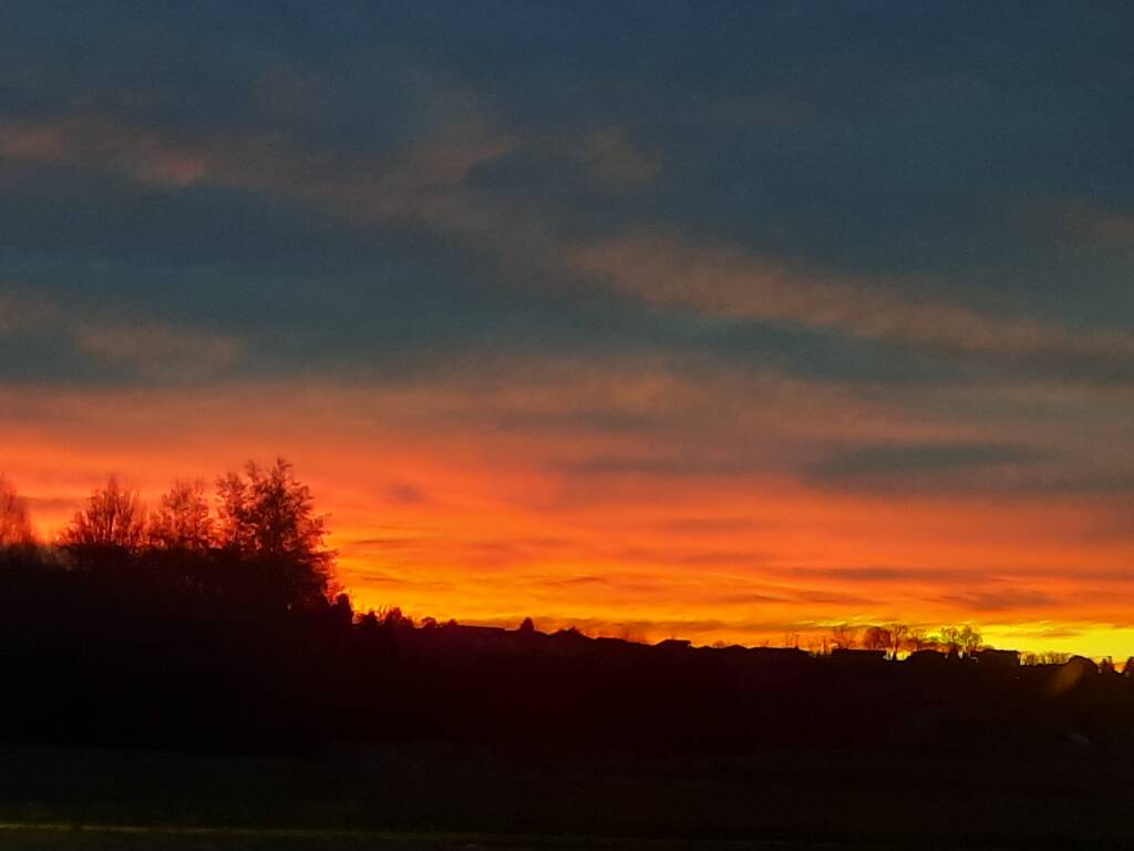 Alba da Besozzo e Caravate