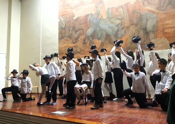 Concerto del coro Accordo di quinta della primaria IV Novembre