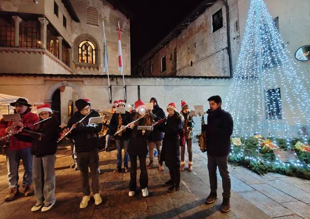 Fiaccolata Castiglione natale 2024