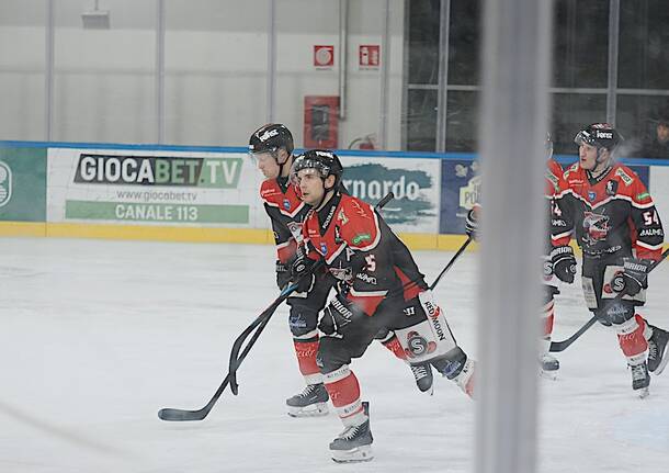 Hockey su ghiaccio – Le foto dell’incontro Varese – Caldaro