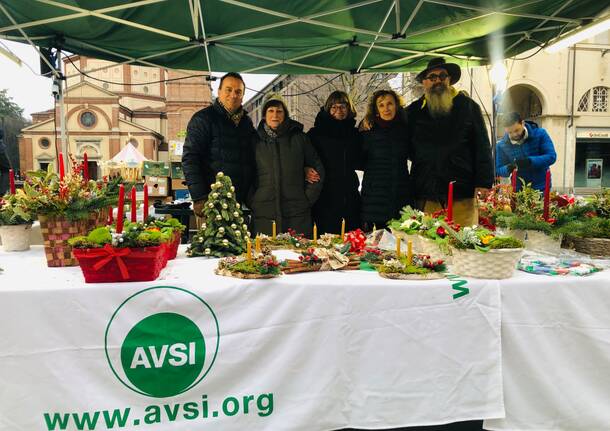 Il banchetto di AVSI di Legnano per il Natale 2024 