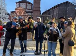 Il banchetto di AVSI di Legnano per il Natale 2024 