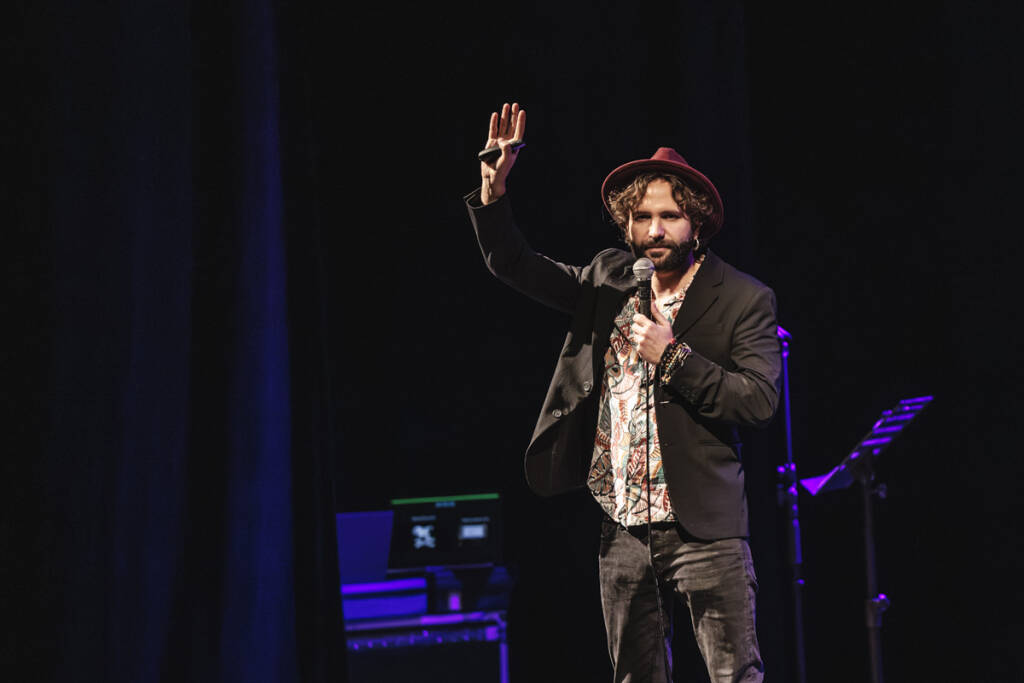 Le foto di "Barbascura X" in scena al Teatro di Varese 