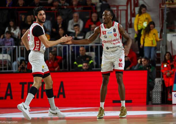 Openjobmetis Varese – EA7 Armani Milano: le foto della partita