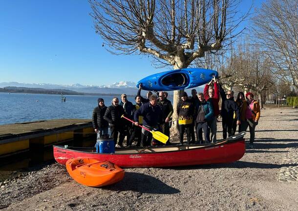 santo stefano 2024 in canoa sul Lago di Varese