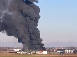 Cogliate - Incendio al Campo volo