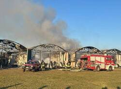 Cogliate - Incendio al Campo volo