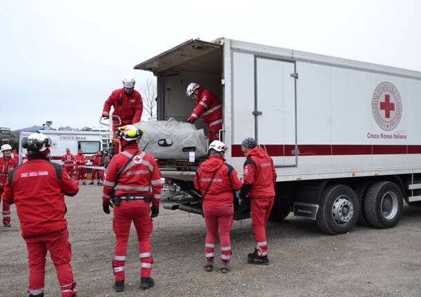 Esercitazione della Croce Rossa alla Schiranna di Varese