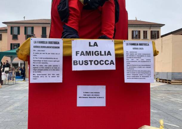 Le Gioeubie in piazza a Busto Arsizio