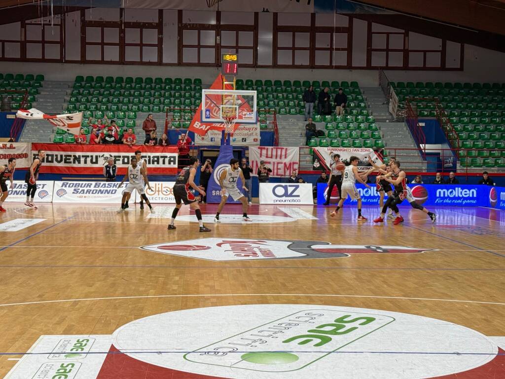 Il derby tra Saronno e Legnano Basket 