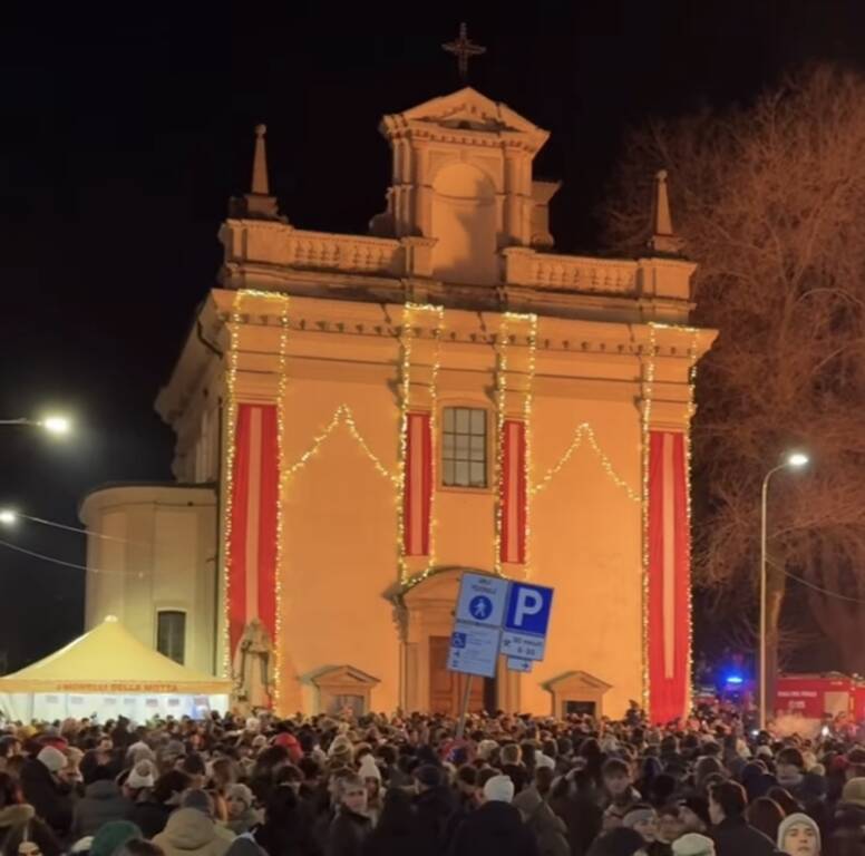 Il Falò di Sant'Antonio nelle foto di Ezio Cairoli 