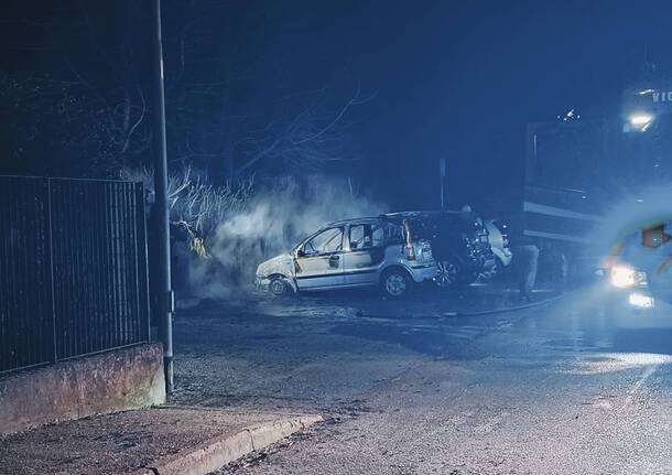 Incendio auto capodanno 2024