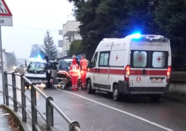 incidente sottopasso Bainsizza Legnano 22 gennaio 