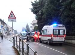 Incidente tra due auto in via Bainsizza a Legnano 