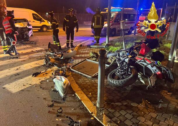 Incidente tra un'auto e una moto a Samarate