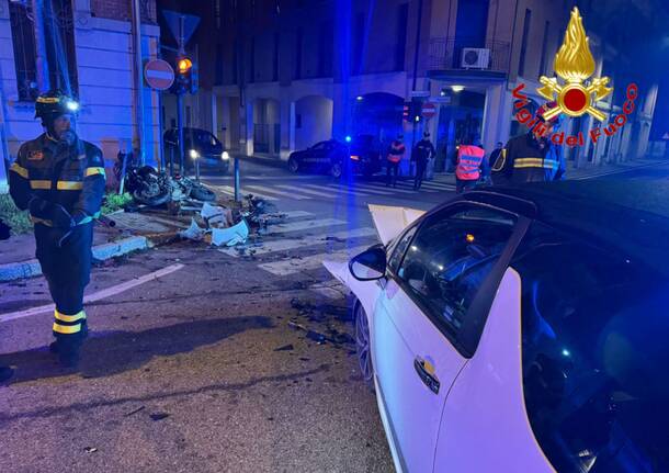 Incidente tra un’auto e una moto a Samarate