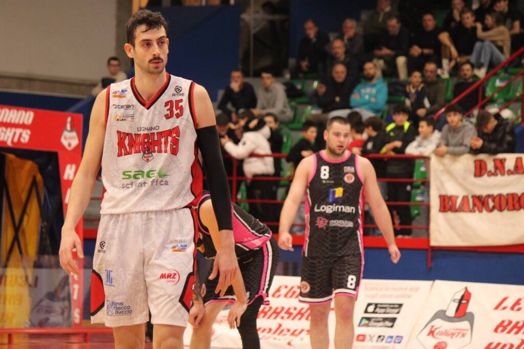 Legnano Basket - Crema nelle foto di Andrea Bernasconi