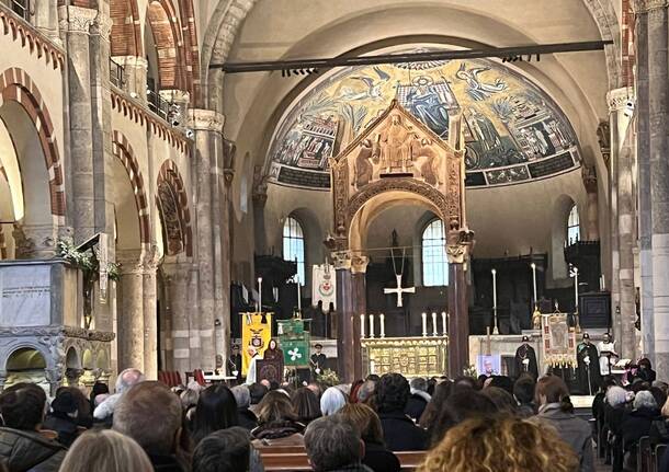 Nella Basilica di Sant’Ambrogio a Milano i funerali di Rosita Missoni