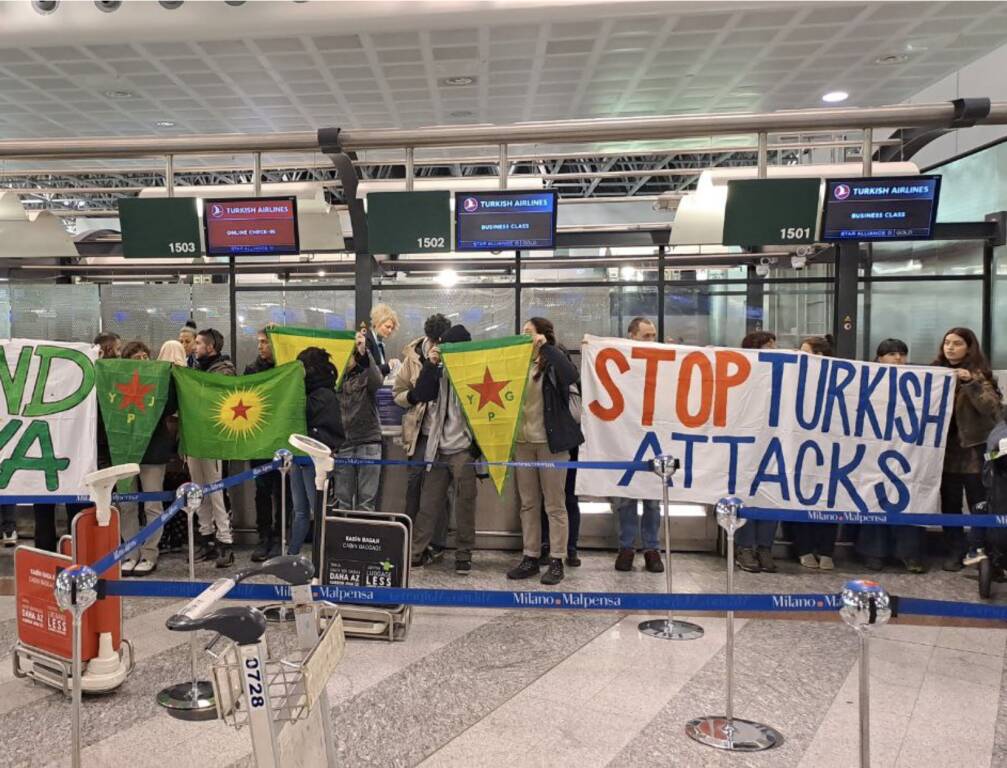 Protesta per i curdi a Malpensa 