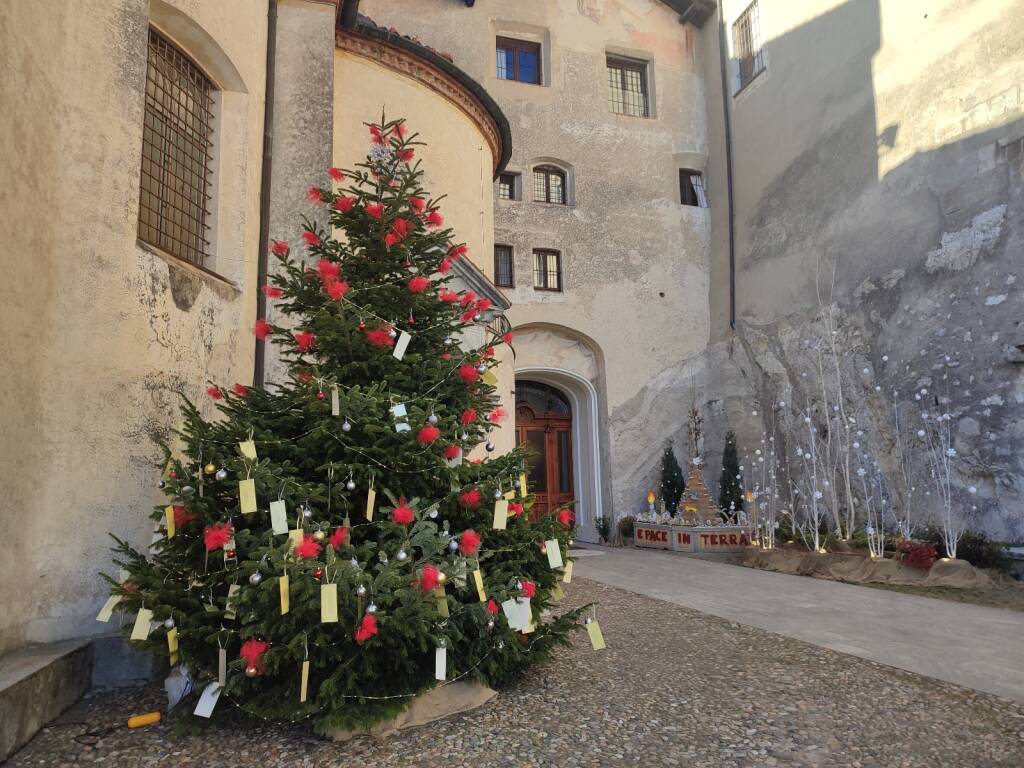 Sacro Monte con il sole all'Ultimo dell'Anno