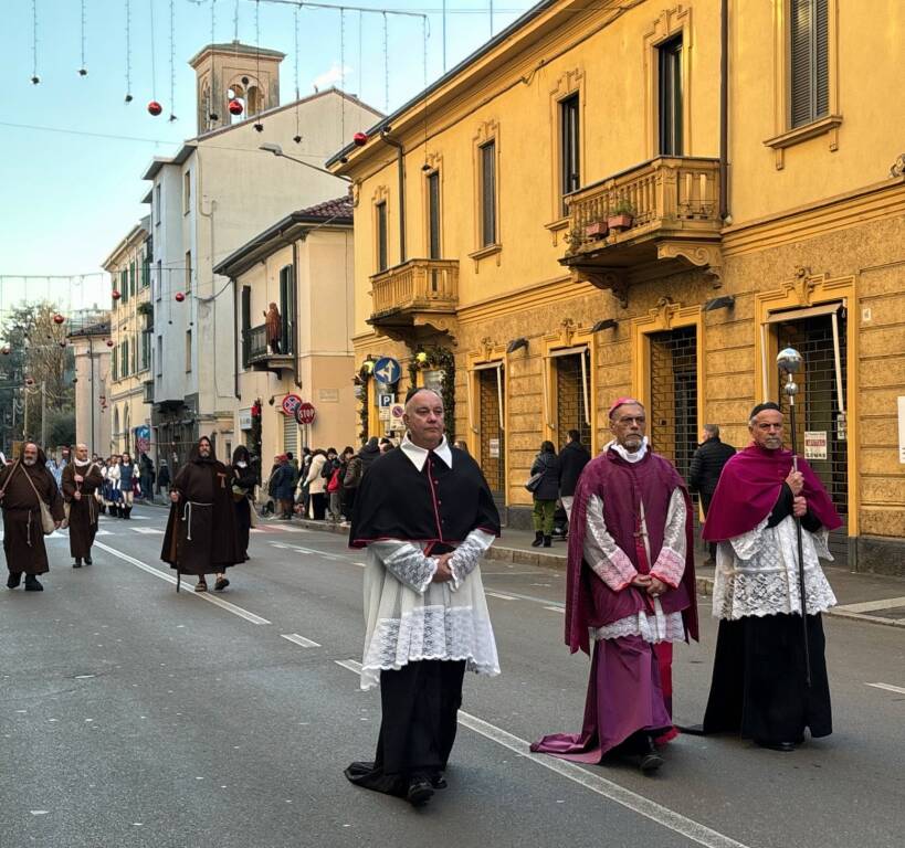 Saronno - 600 figuranti er la rievocazione storica di sant'Antonio 2025