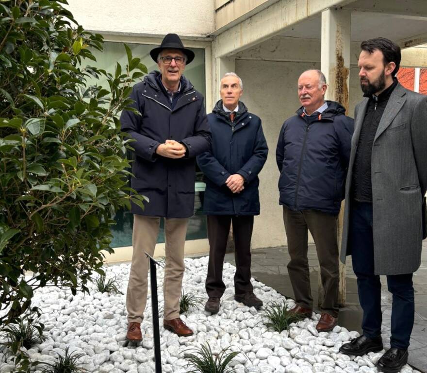 Saronno - Nuove piante al centro diurno disabili