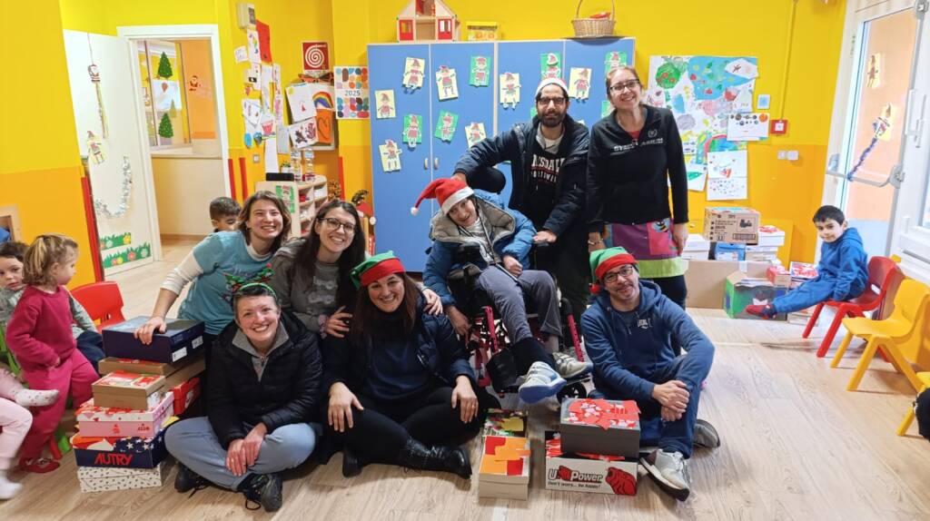 Scatole di Natale: il successo dell’iniziativa “Donando col Cuore a Legnano“