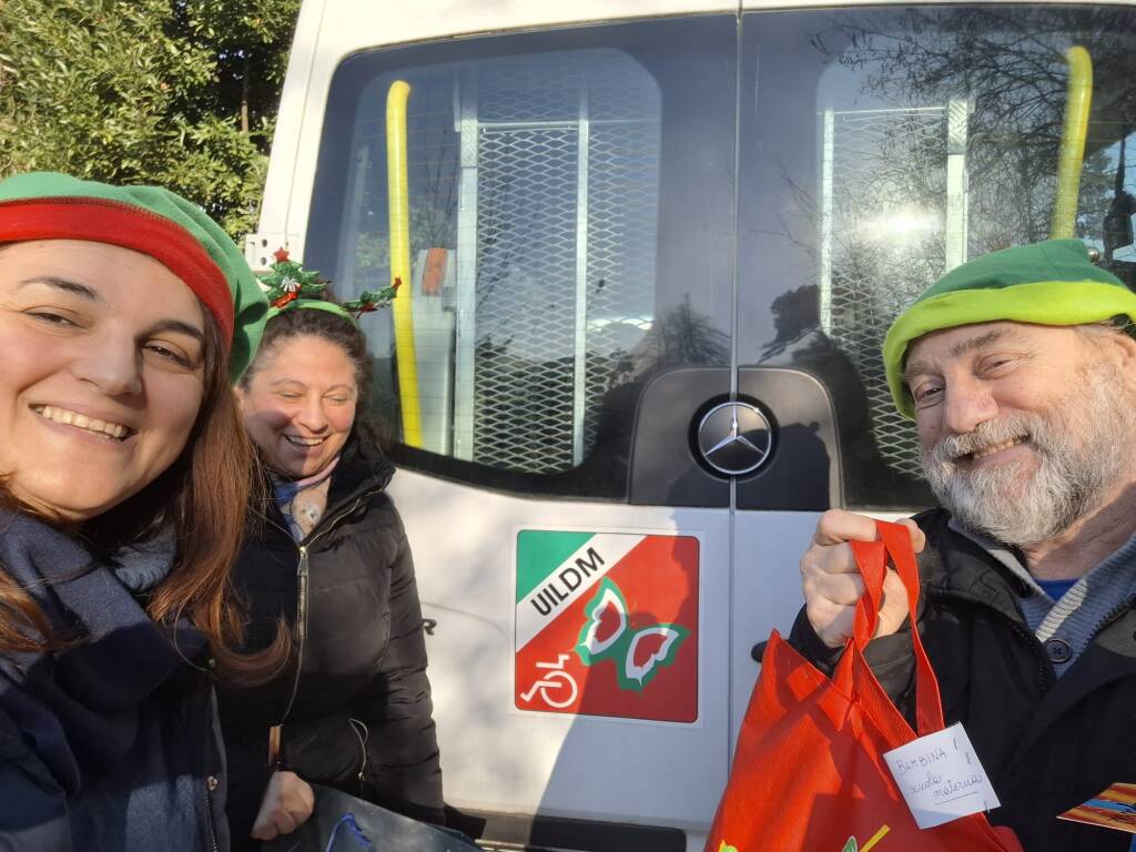 Scatole di Natale: il successo dell’iniziativa “Donando col Cuore a Legnano“