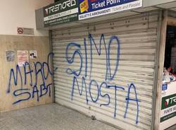 Stazione a Legnano, i bivacchi nella sala d’attesa 