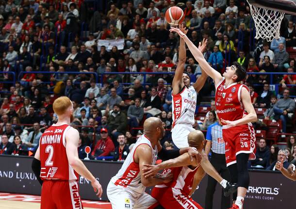 EA7 Armani Milano – Openjobmetis Varese 119-92