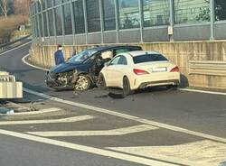 Incidente in A8 all\'uscita di Gazzada Schianno