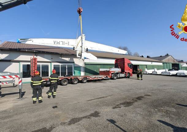 Terminate le operazioni di recupero dell\'aliante caduto nel lago di Varese