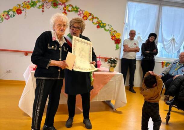 Cerro Maggiore in festa per i 100 anni di Gilda Angeli