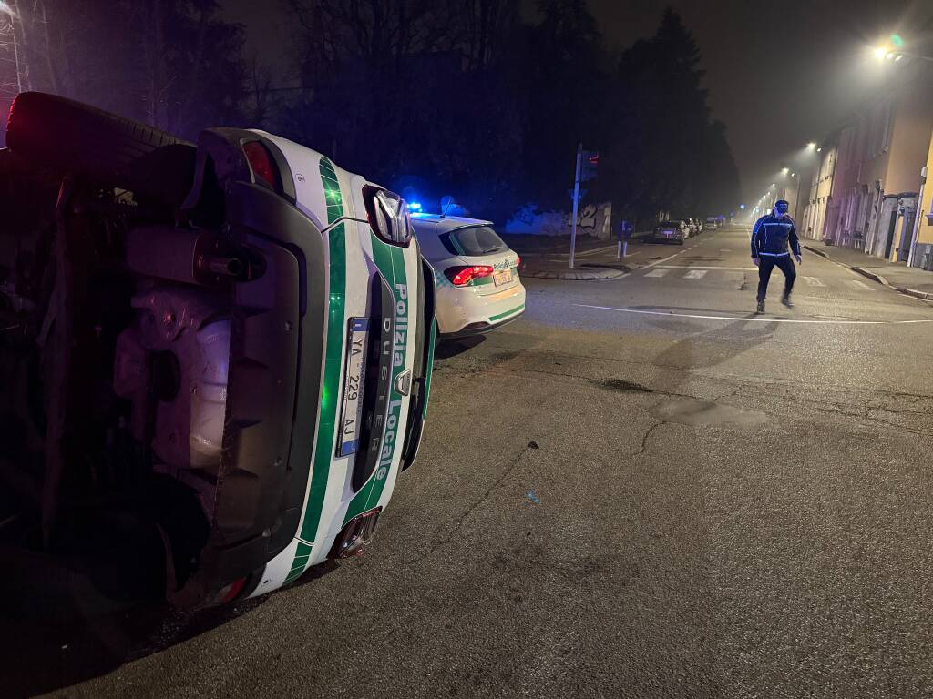 Incidente in via XX Settembre all’incrocio con via San Bernardino 