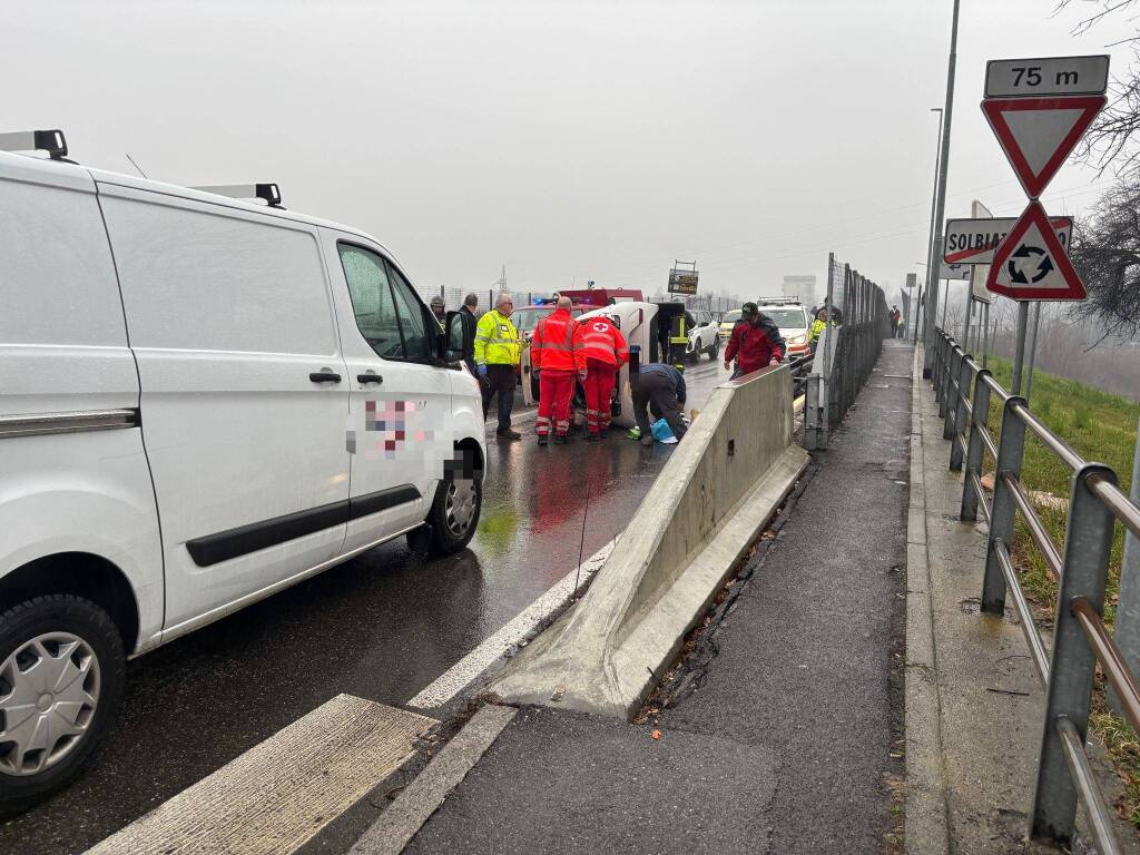 Incidente tra Solbiate Arno e Albizzate