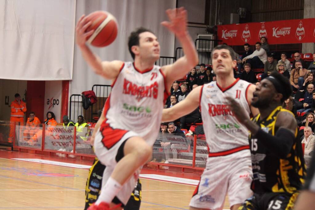 Legnano Basket - V. Imola nelle immagini di Andrea Bernasconi