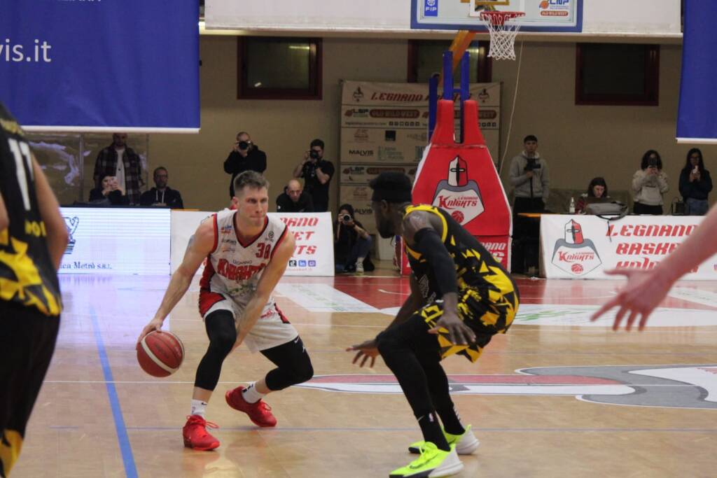 Legnano Basket - V. Imola nelle immagini di Andrea Bernasconi