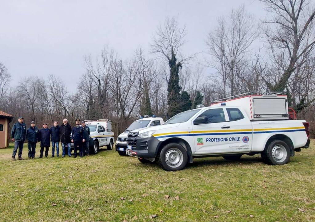 Solaro - Il nuovo mezzo antincendio del parco delle Groane