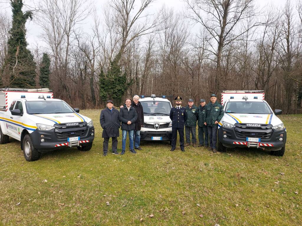 Solaro - Il nuovo mezzo antincendio del parco delle Groane